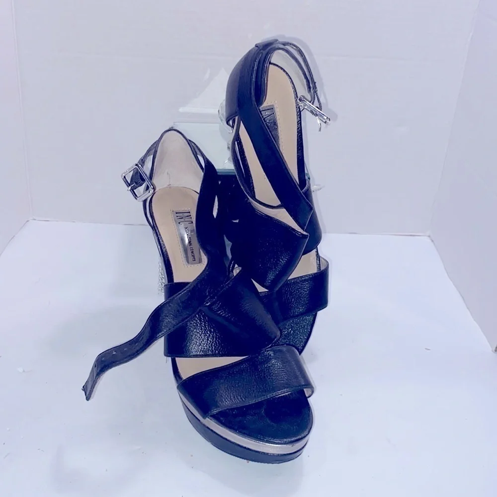INC International Concepts  4.5" Heel Sandals Size 8 - Picture 2 of 4